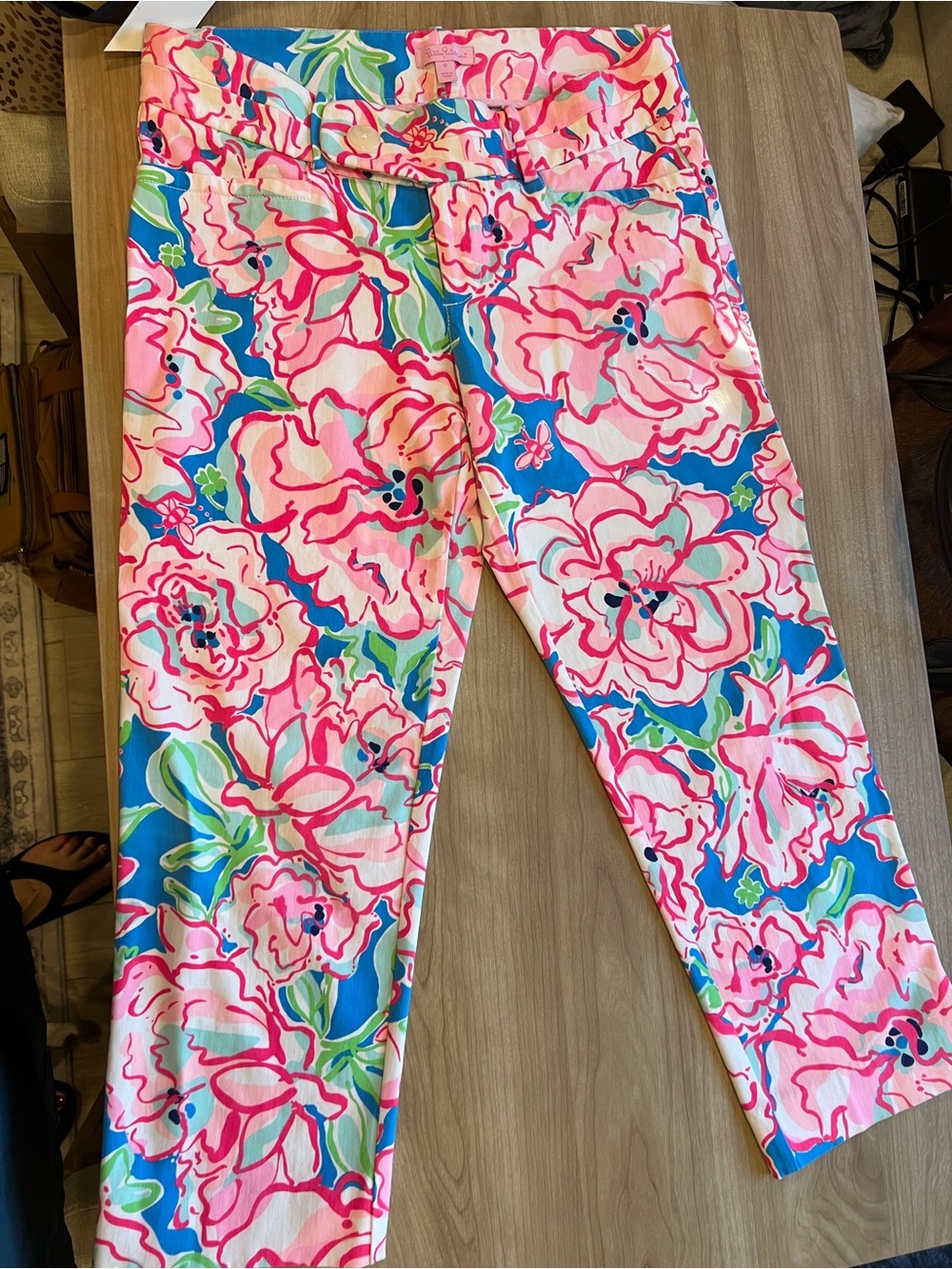 Lilly Pulitzer Pink & Blue Floral Capri Leggings